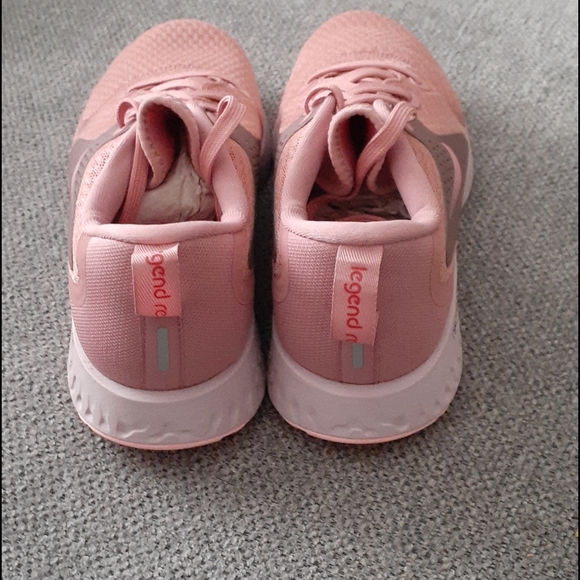 Wmns Legend Nike React 'Rust Pink - Picture 2 of 5